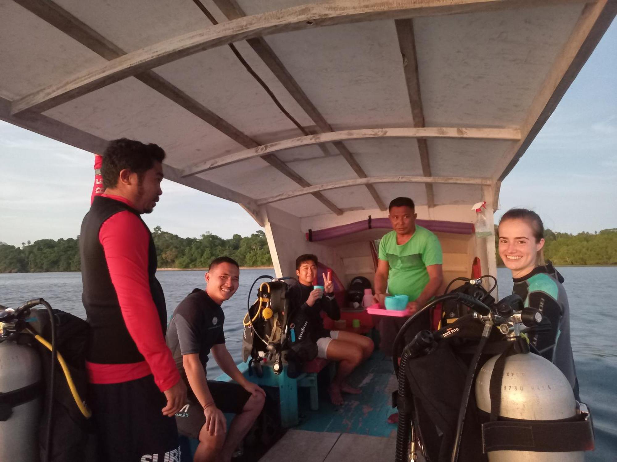 4 Sisters Divers บูนาแกน ภายนอก รูปภาพ