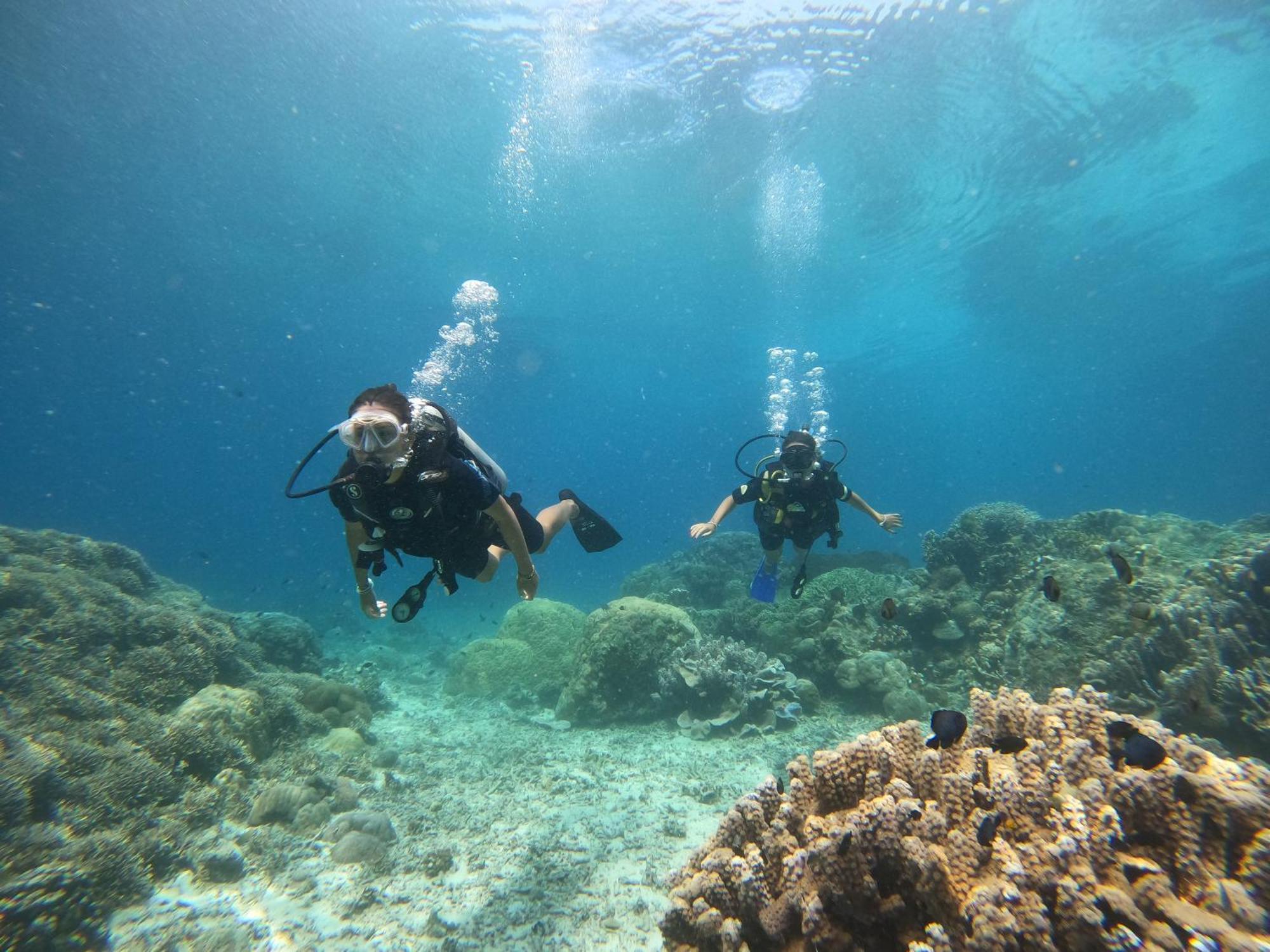 4 Sisters Divers บูนาแกน ภายนอก รูปภาพ